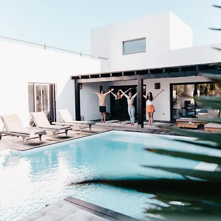 Puresurfcamps Surflodge Fuerteventura Bed & Breakfast